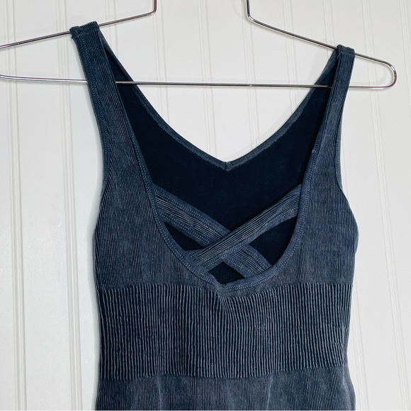 Dynamic Cross Back Ribbed Romper - Picture 5 of 8